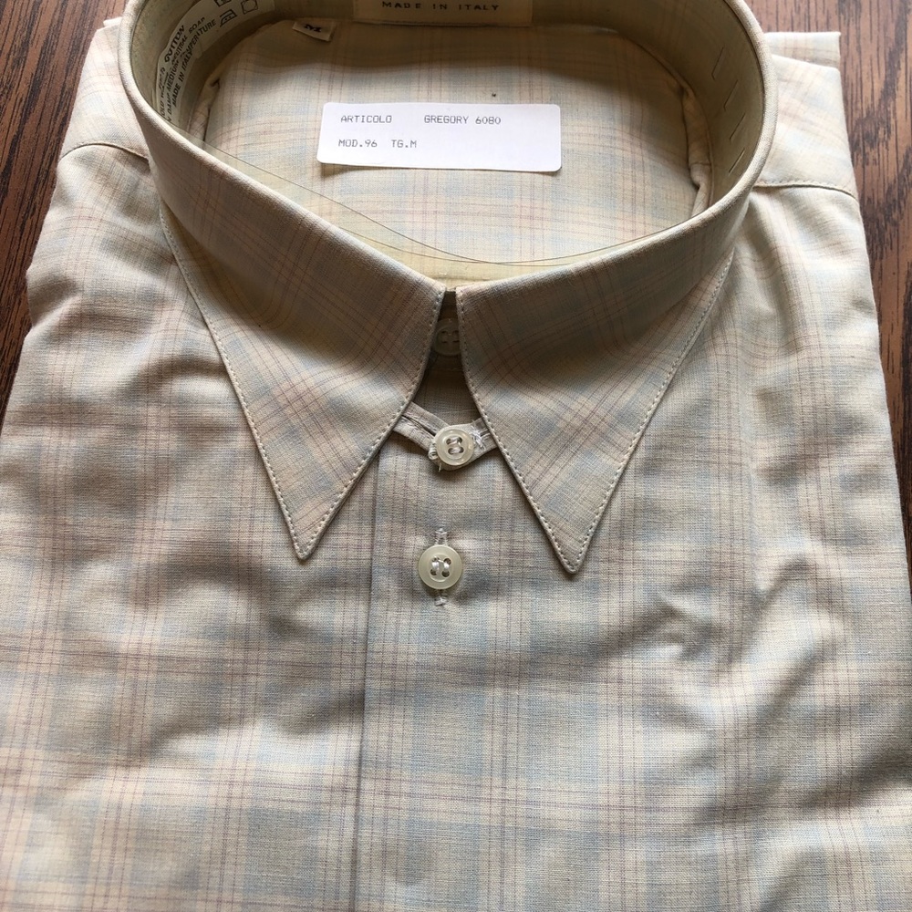 Mens new with tags dress shirt.